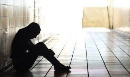 室友请我吃瓜,揭秘校园生活那些事儿