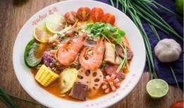 吃哈密瓜吃麻辣烫,哈密瓜与麻辣烫的味蕾碰撞之旅