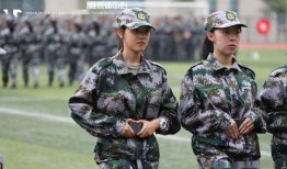 潍坊军训吃瓜教学,吃瓜学生见证成长瞬间