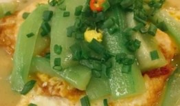 咬秋吃瓜照,秋日里的甜蜜时光