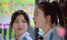 华妃吃瓜配音,宫廷风云再起