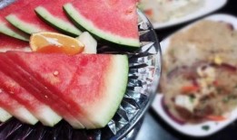 ktv吃果盘瓜,欢歌笑语共度KTV欢乐时光