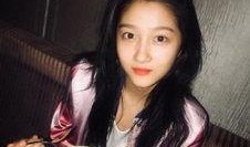 关晓彤采访吃瓜,揭秘娱乐圈幕后故事