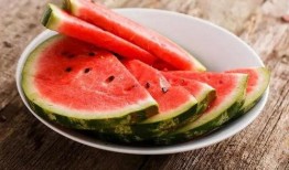 咬瓜吃大瓜,探索美食之旅