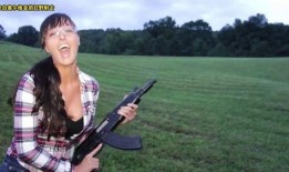 吃瓜被枪射中,一场突如其来的悲剧