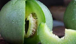 挑瓜买瓜又吃瓜下一句是啥,揭秘瓜农的智慧与生活