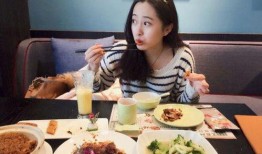 室友请我吃瓜,揭秘校园生活那些事儿