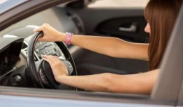 开车女人最新吃瓜,揭秘娱乐圈幕后真相